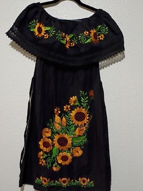 Embroidered Off-Shoulder Black Dress with Sunflower Motif